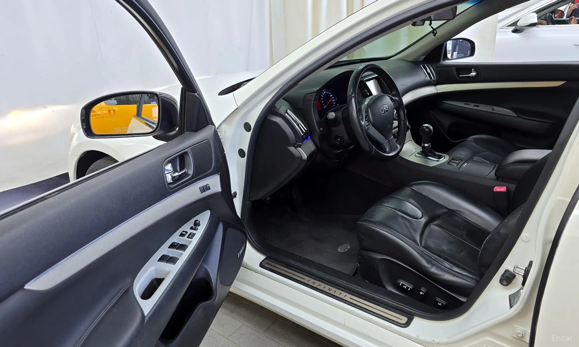 G35