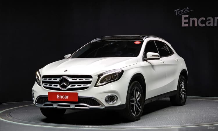 GLA-Class X156
