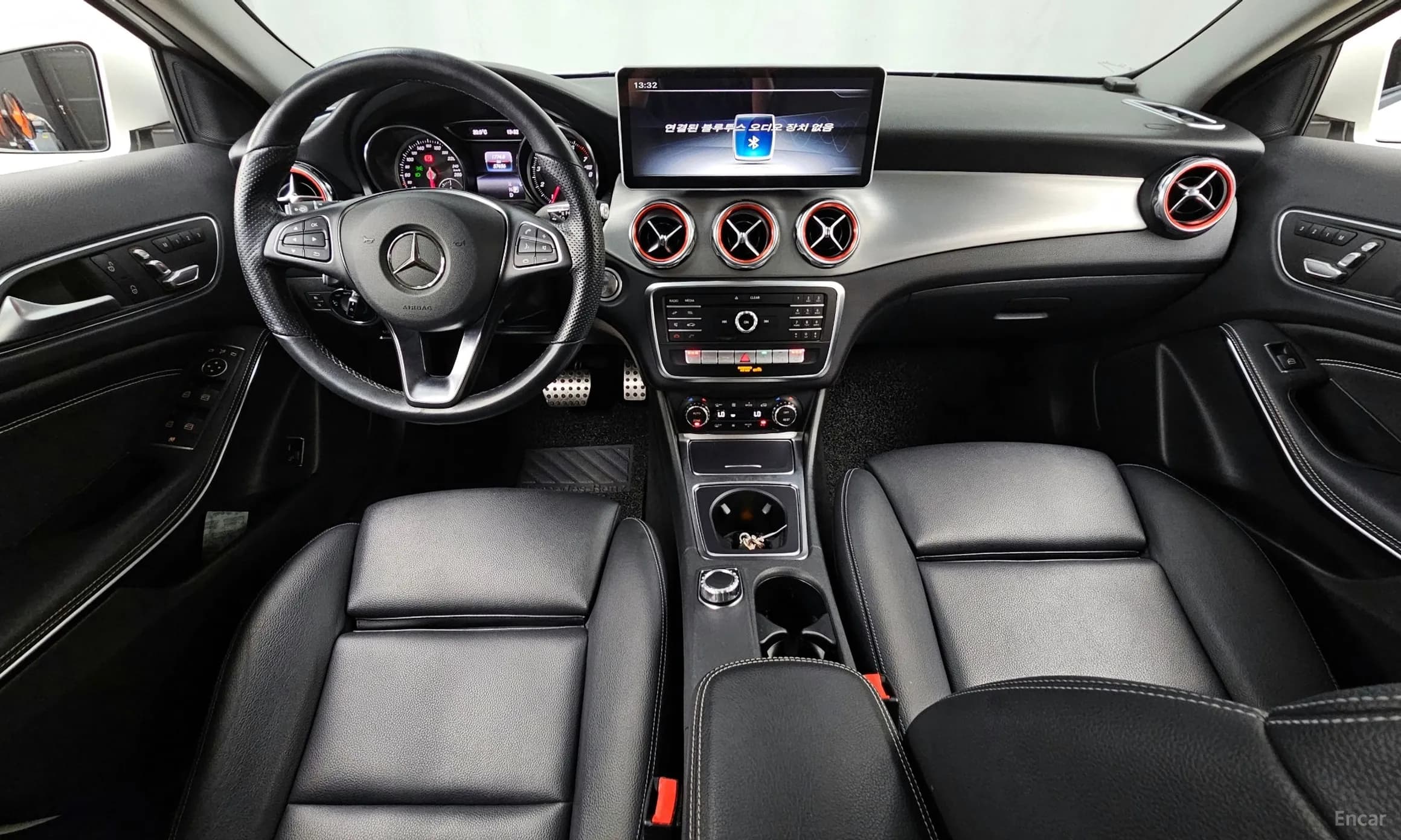 GLA-Class X156