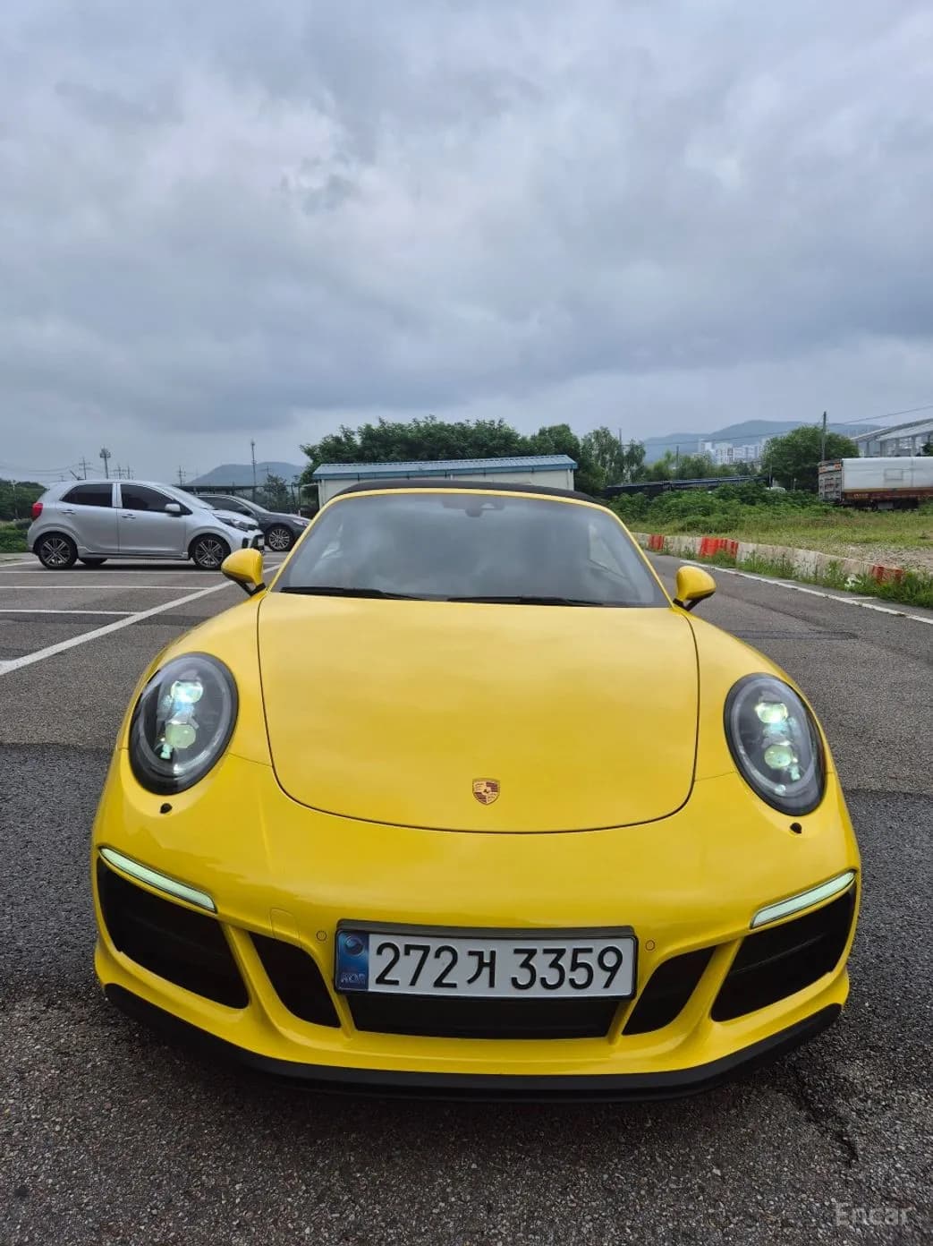 910