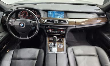 7 Series (F01)