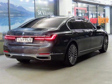 7 Series (G11)