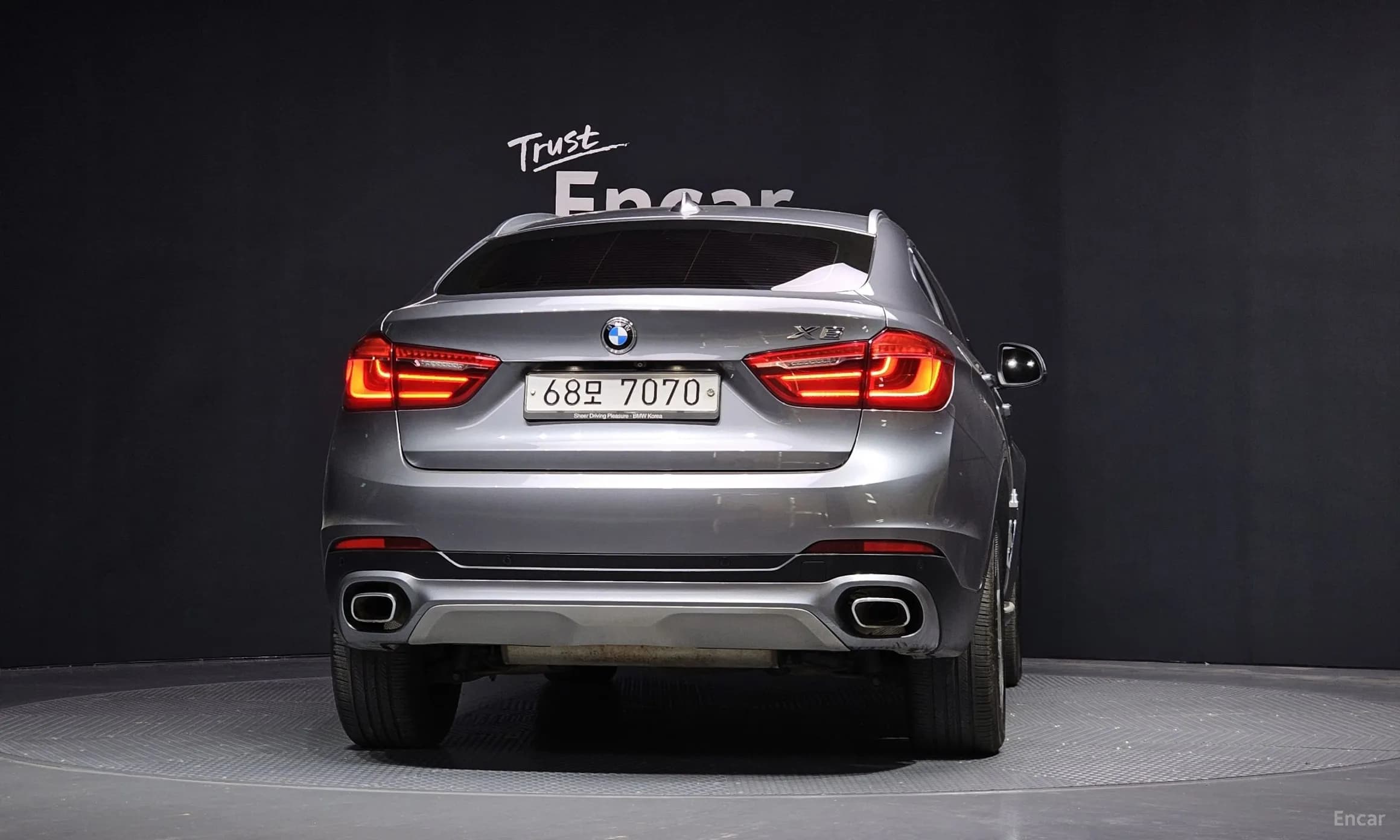 X6 (F16)