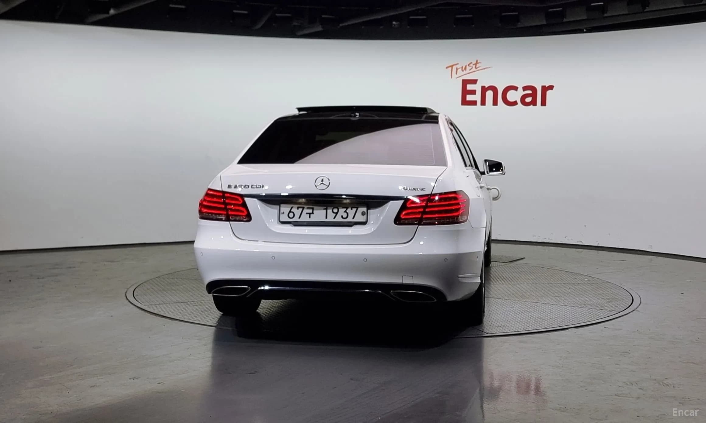 E-Class W212