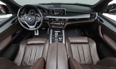 X5 (F15)