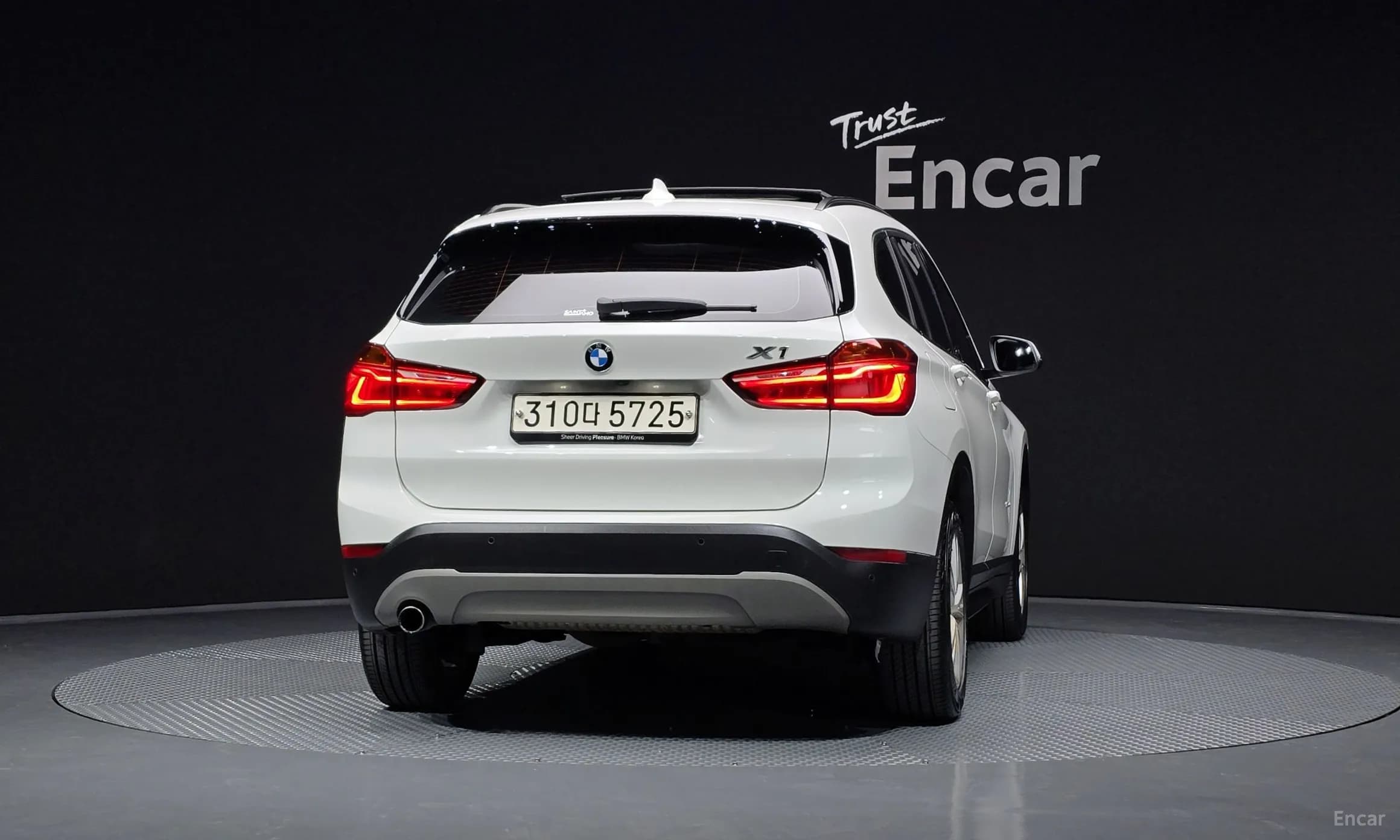 X1 (F48)