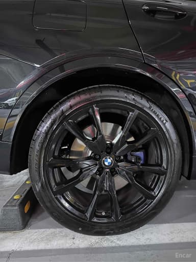 X7 (G07)