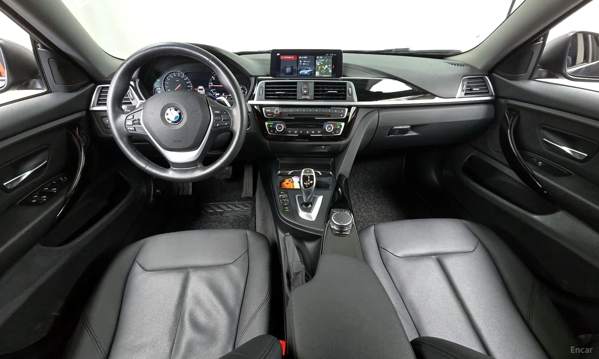 Series 4 (F32)