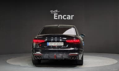 S4 (B9)