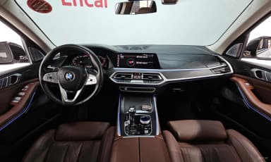 X7 (G07)