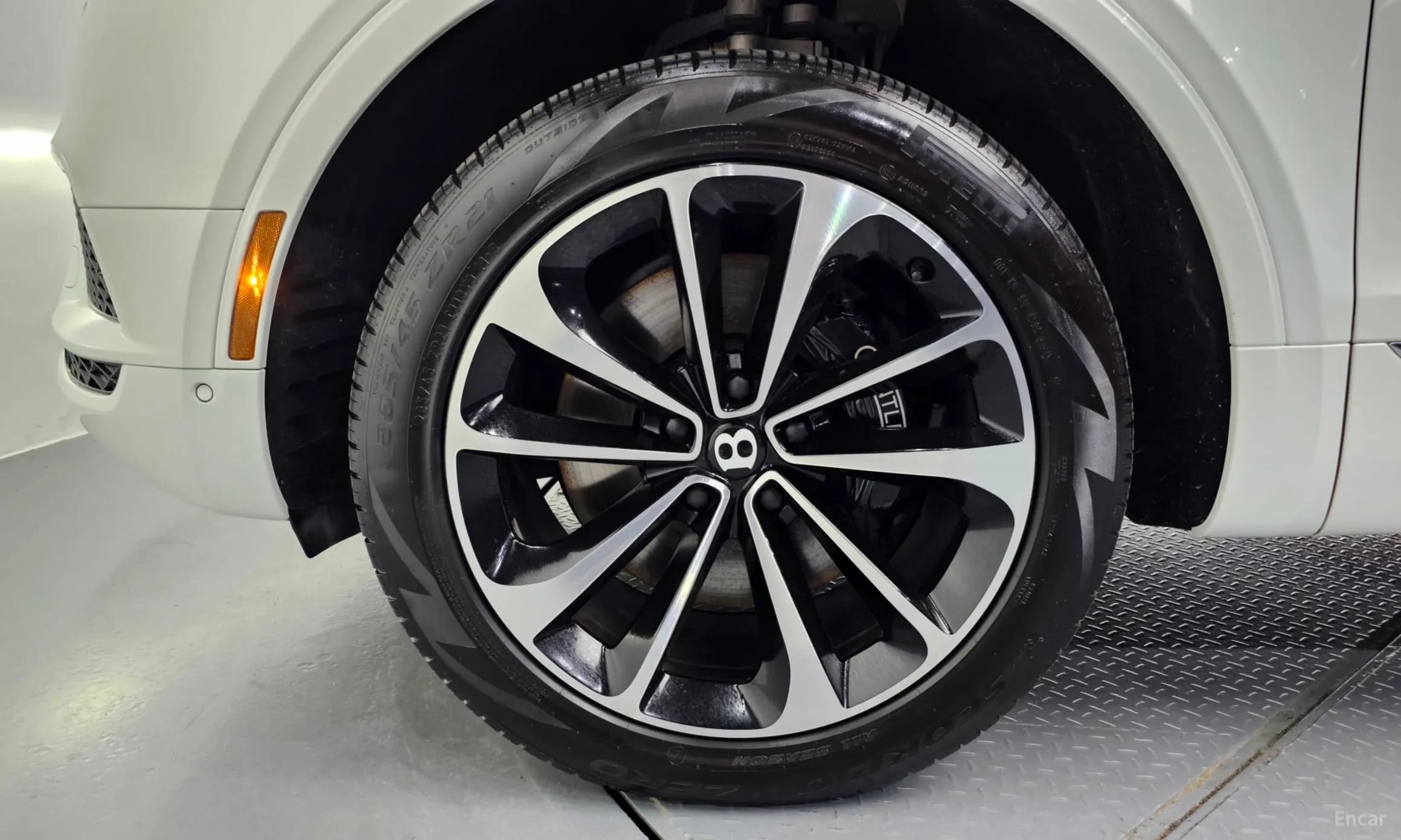 Bentayga