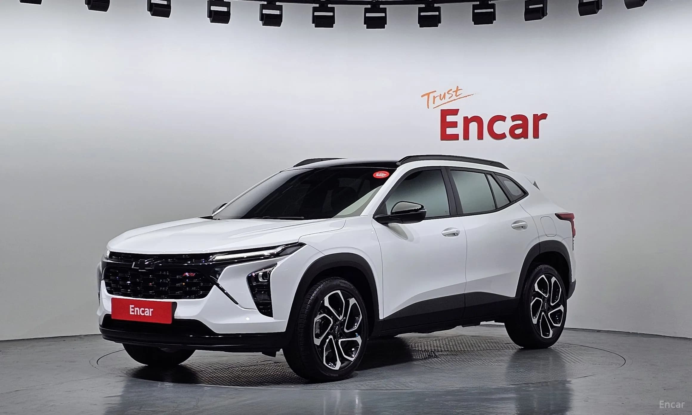 Trax Crossover