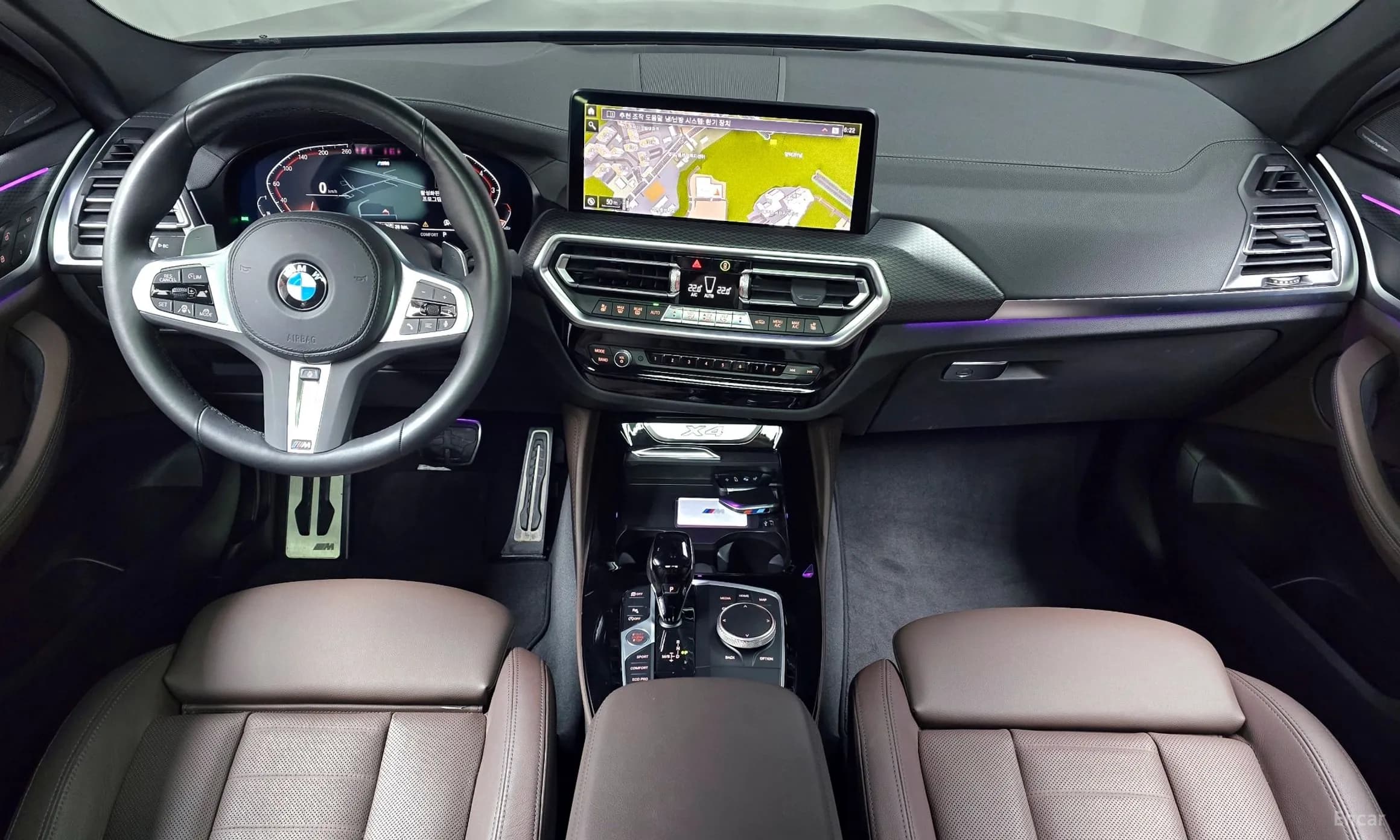 X4 (G02)