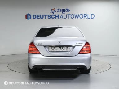 S-Class W221