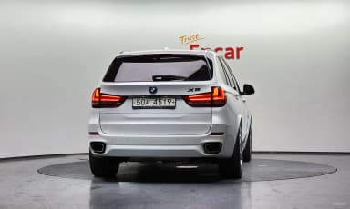 X5 (F15)