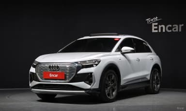 Q4 e-tron (F4)