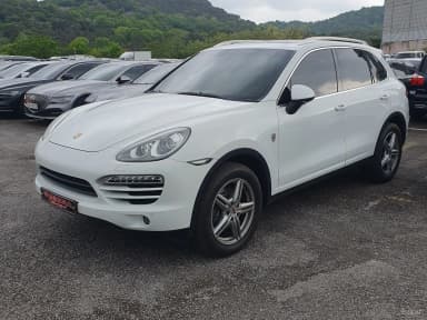 New Cayenne