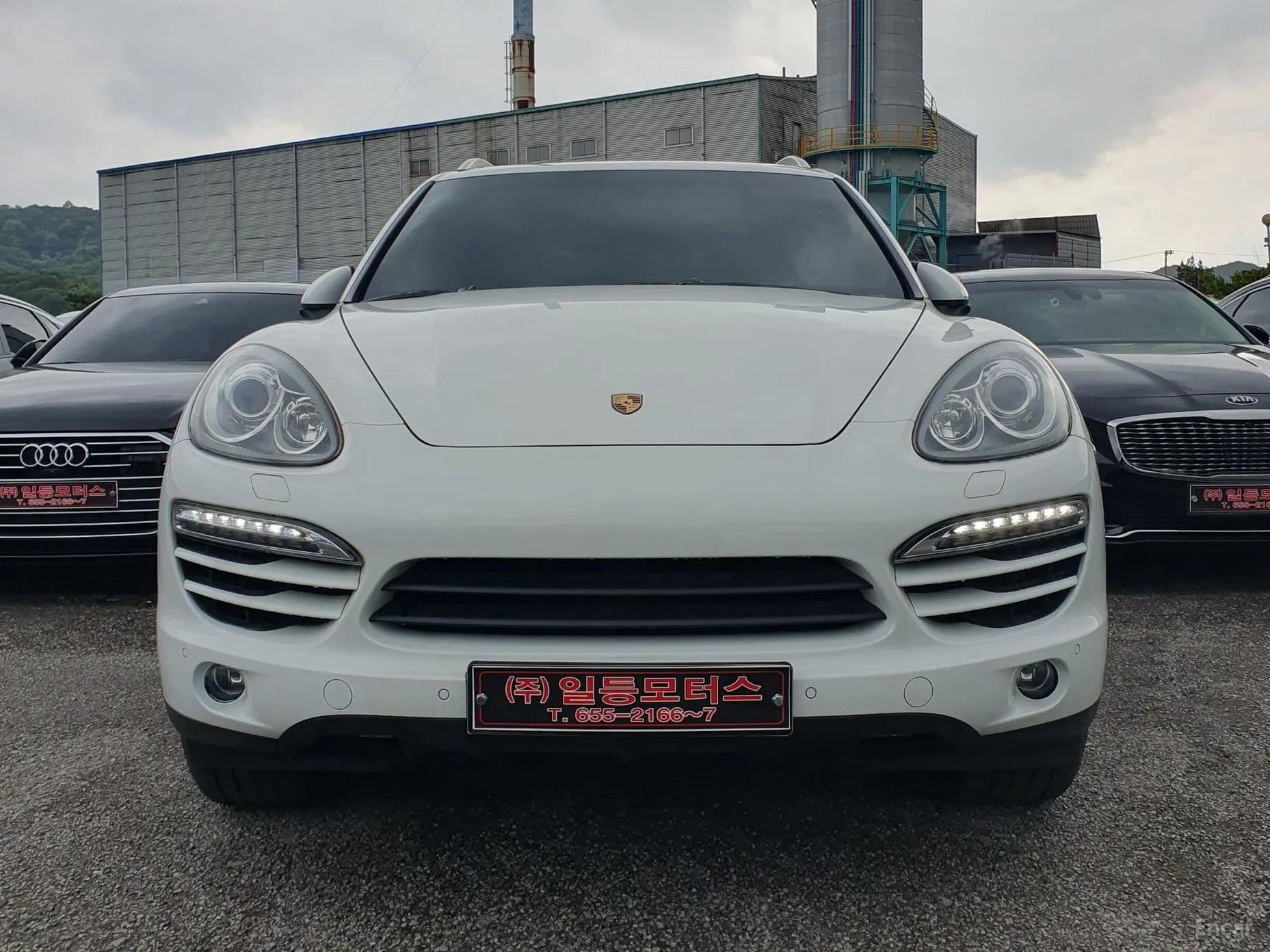 New Cayenne