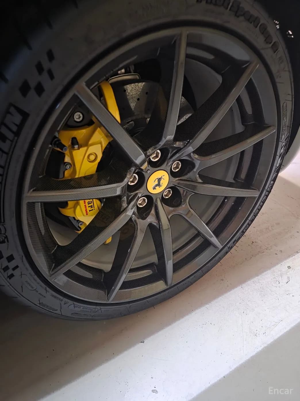 SF90 Spyder