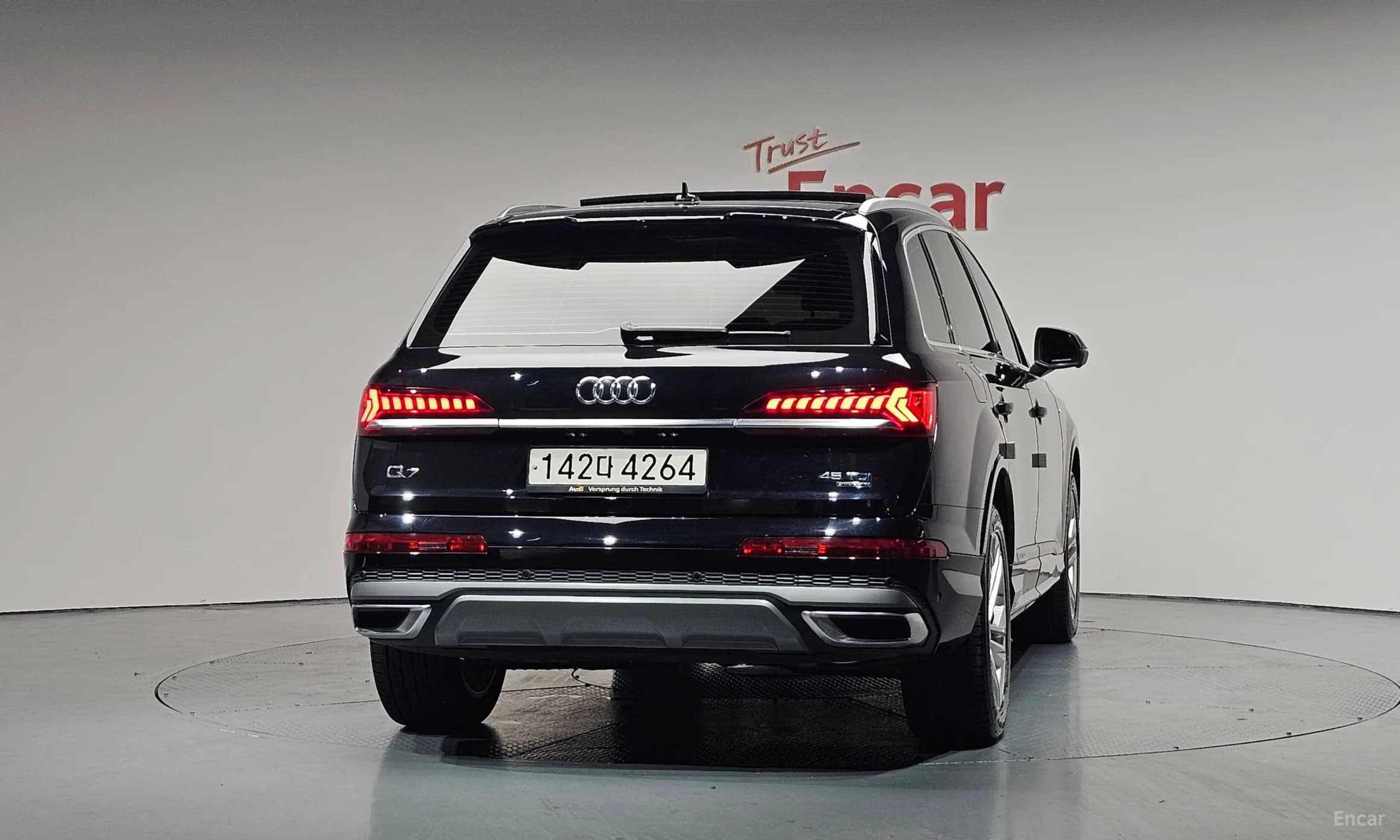 Q7 (4M)