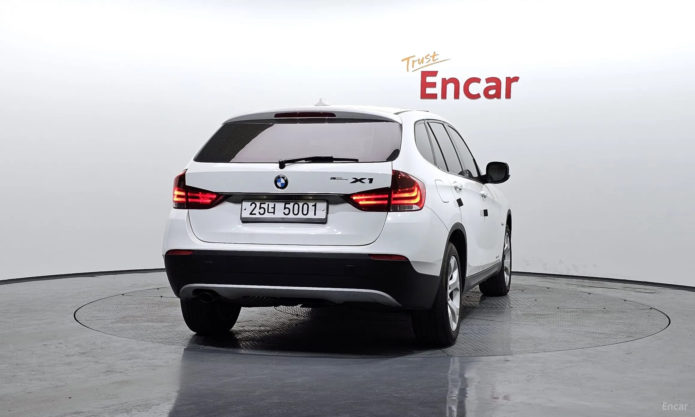X1 (E84)