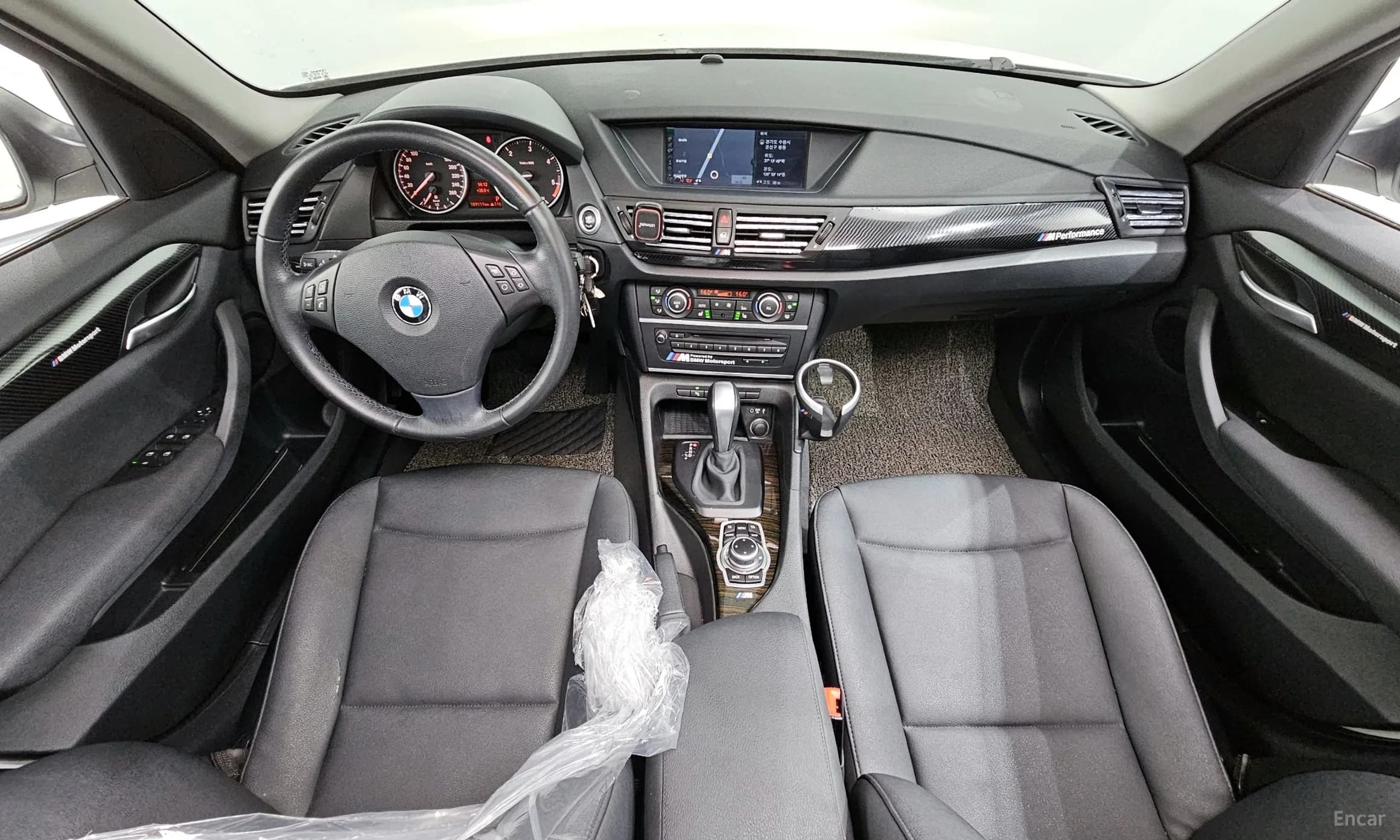 X1 (E84)