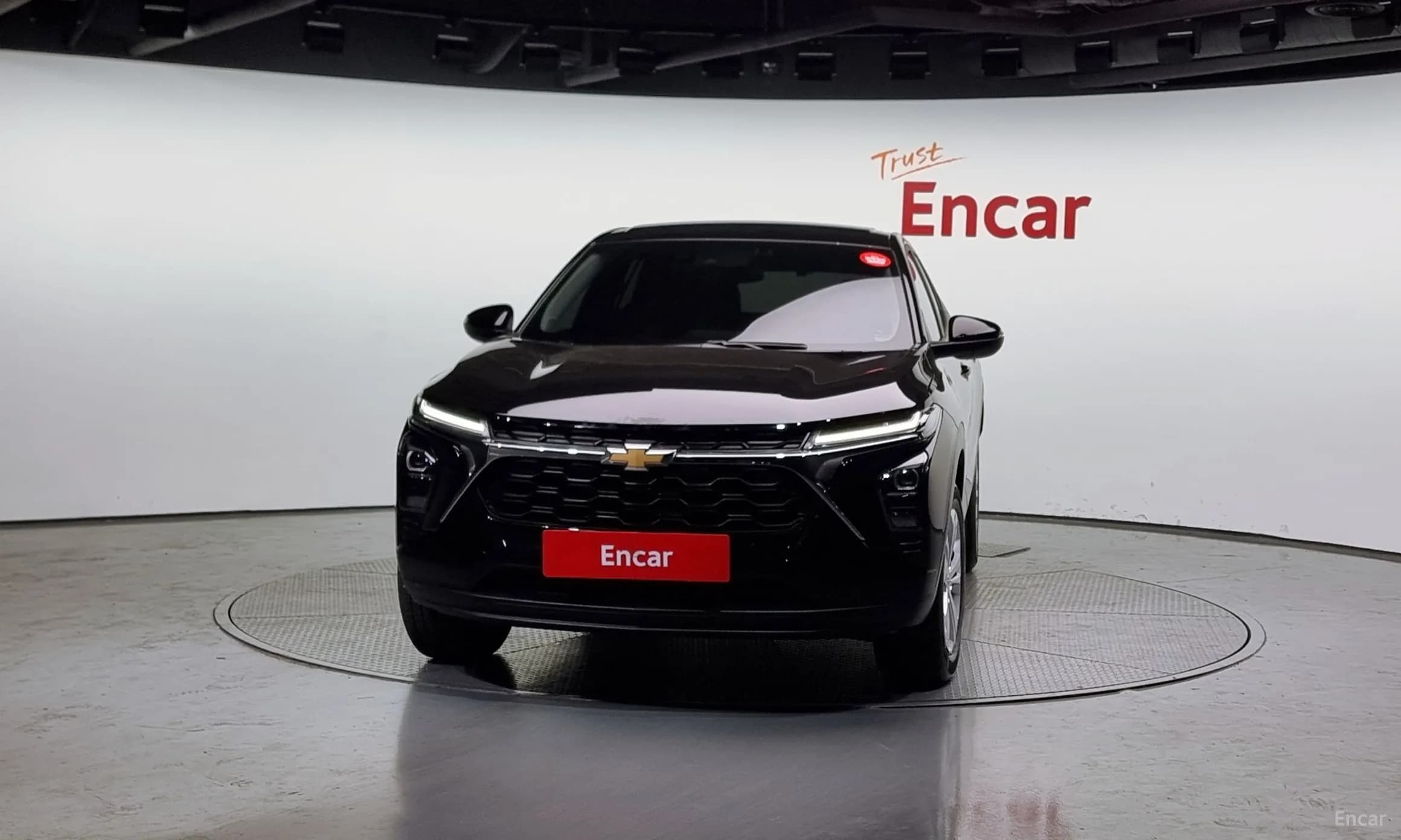 Trax Crossover