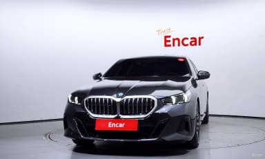 5 Series (G60)