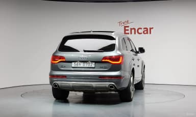 Q7
