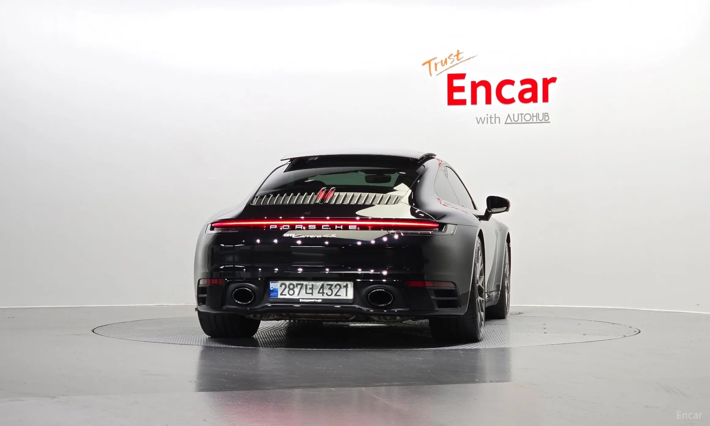 911 (992)