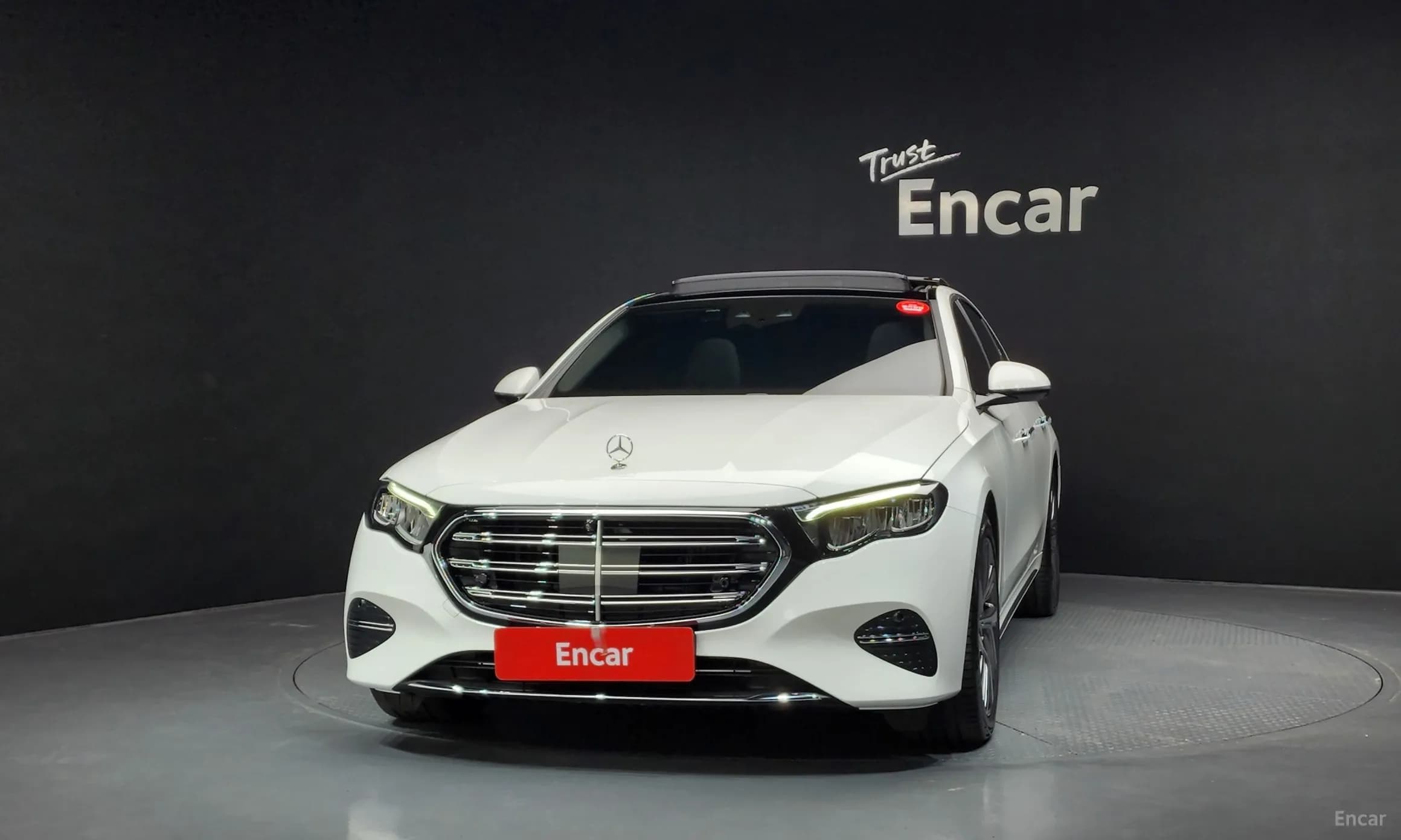 E-Class W214