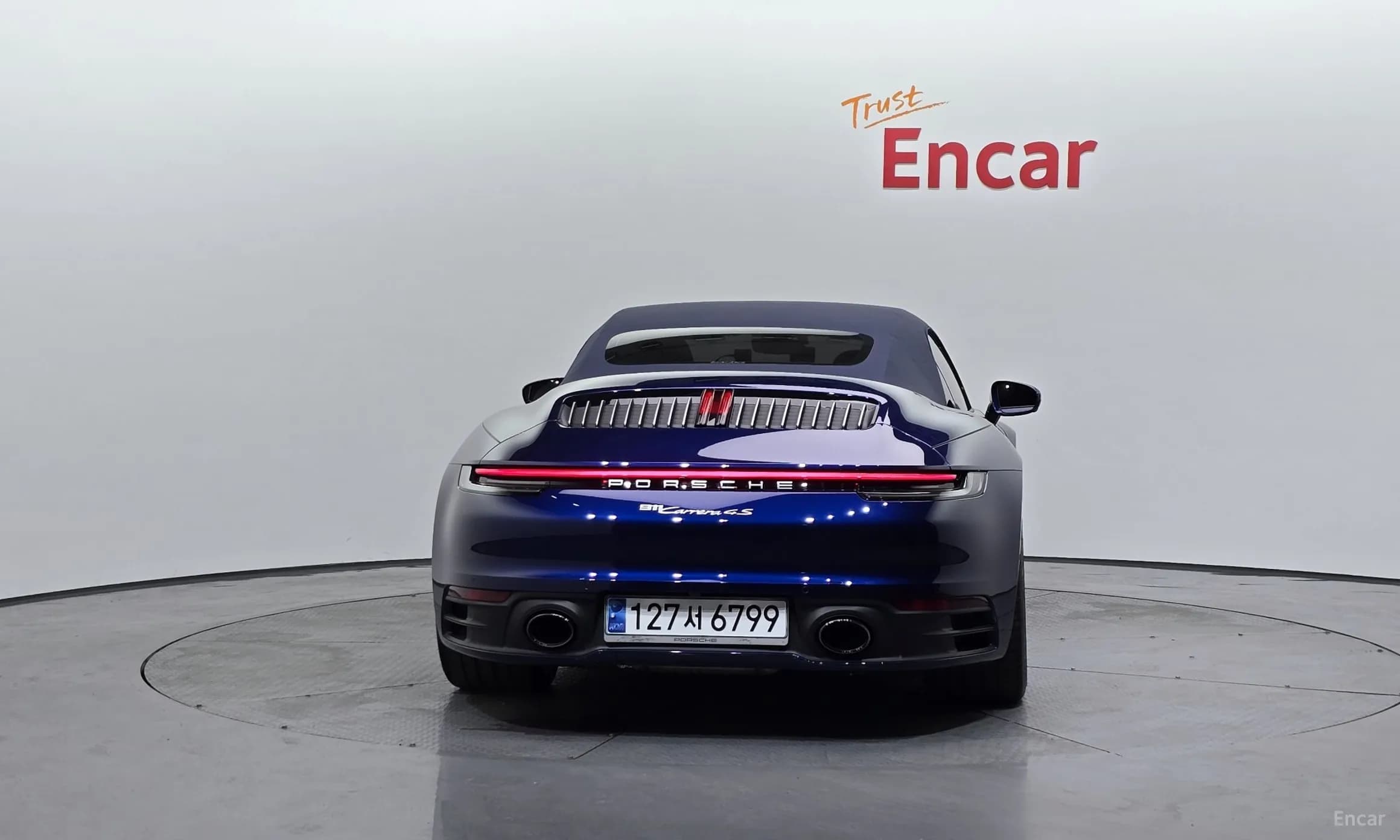 911 (992)