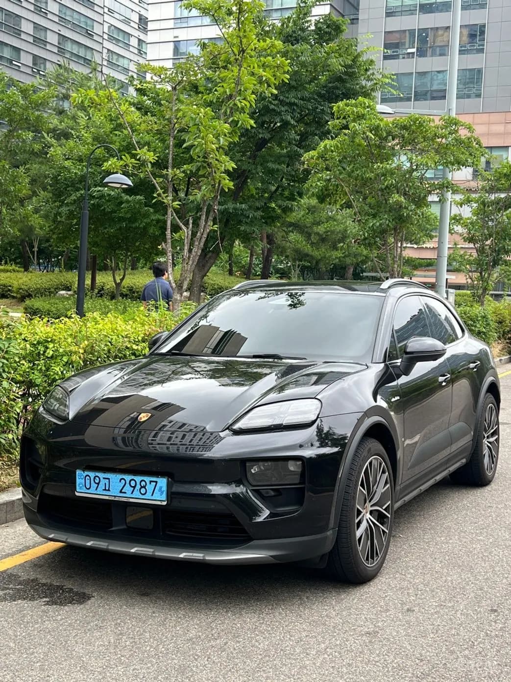 Macan EV