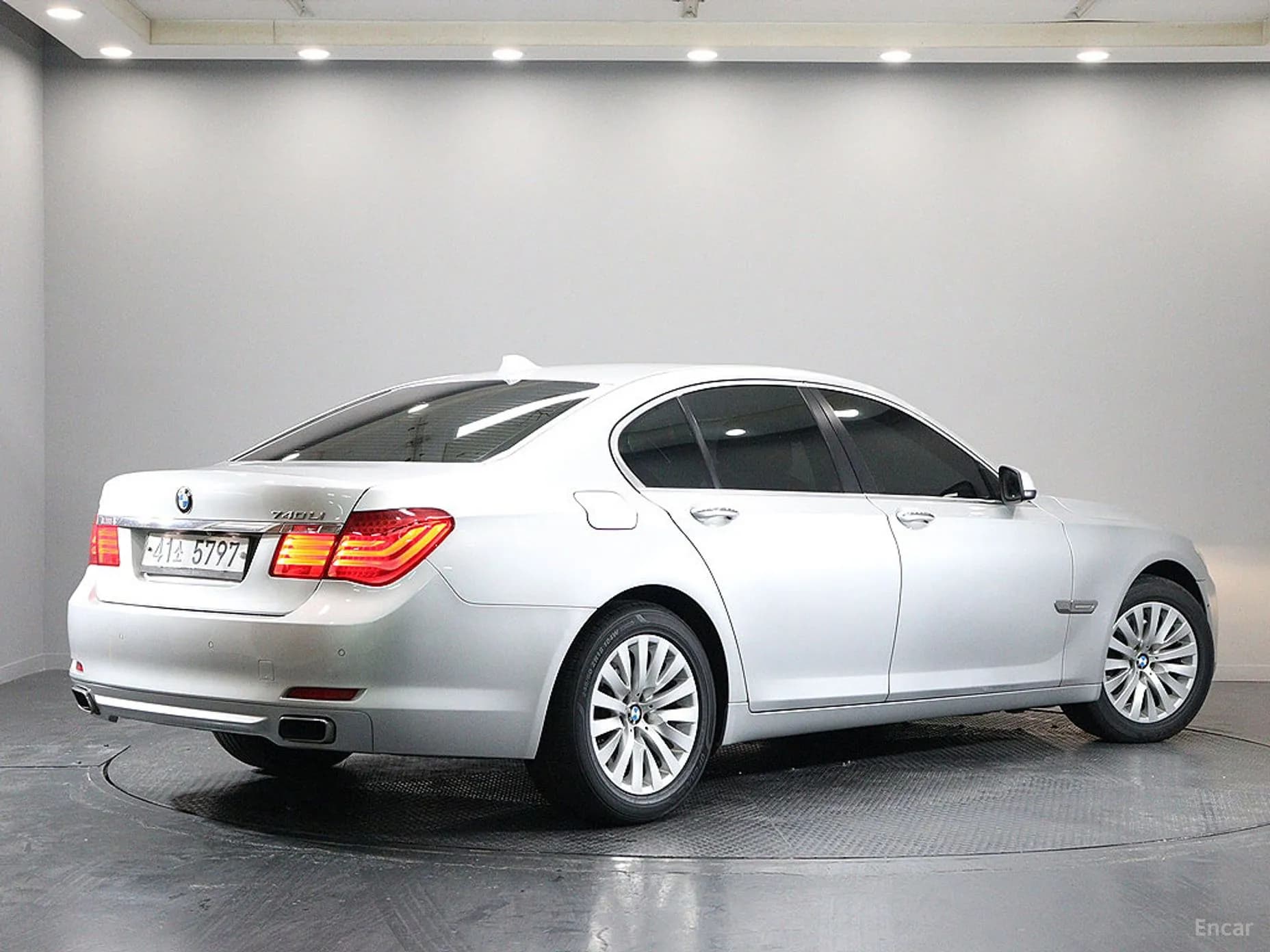 7 Series (F01)