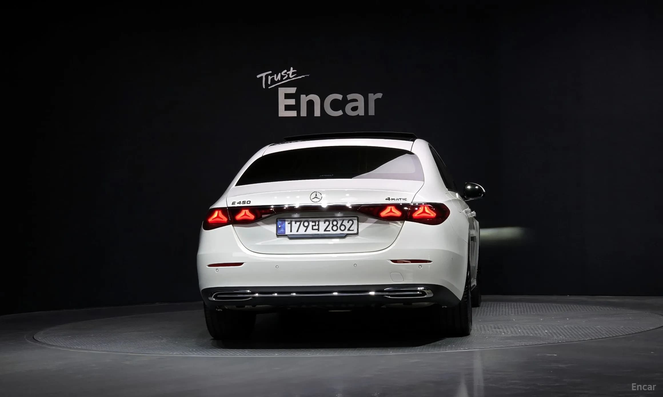 E-Class W214