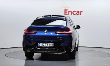 X4 (G02)