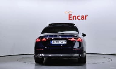 E-Class W214