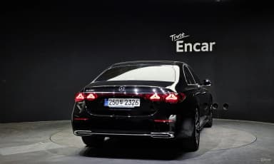 E-Class W214