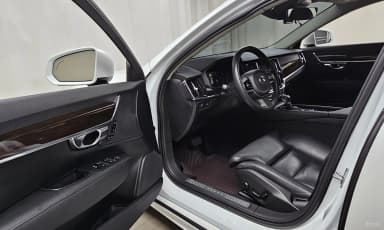 S90