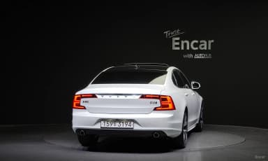 S90
