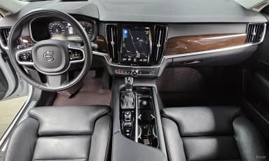 S90