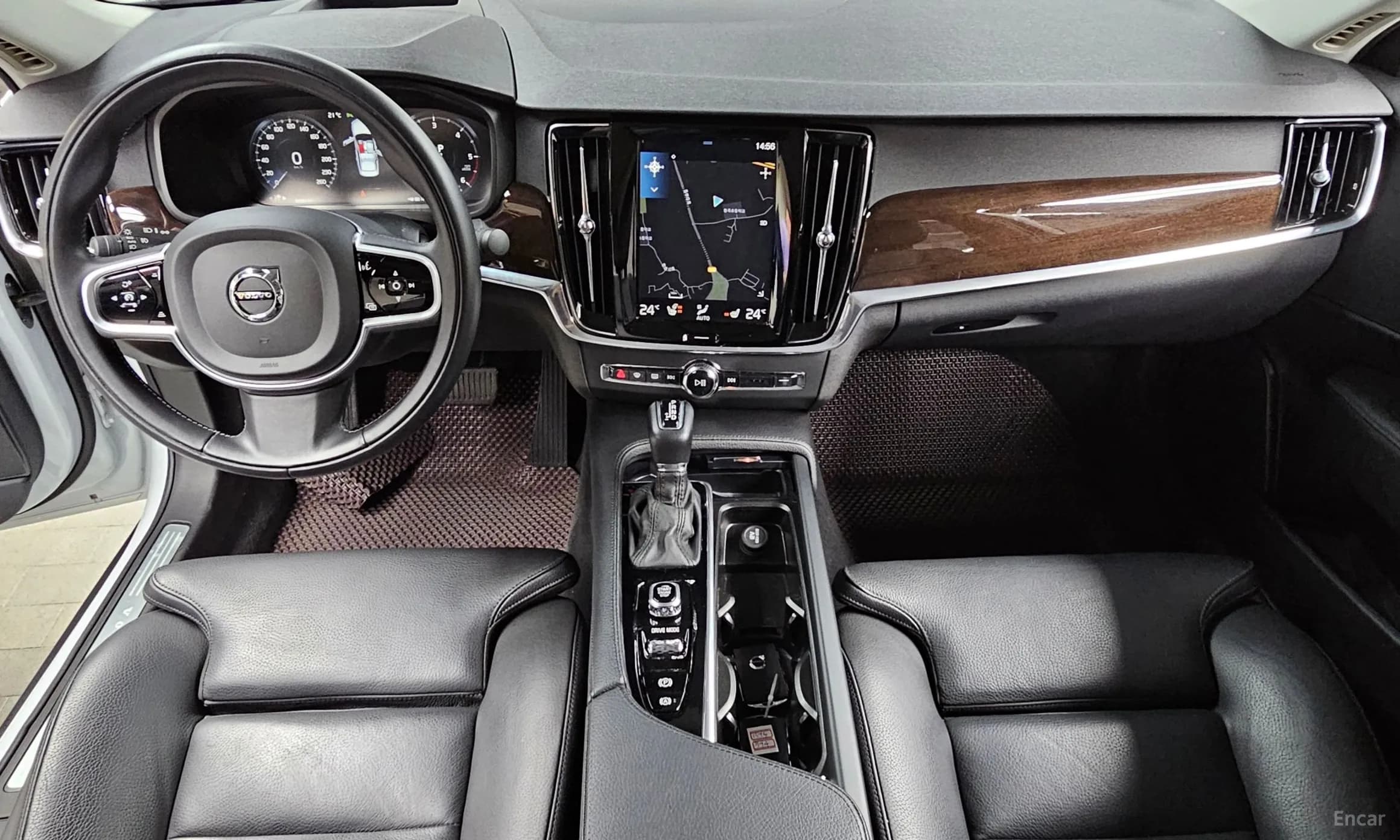 S90