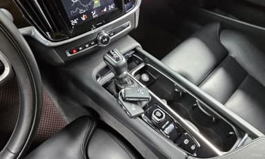 S90