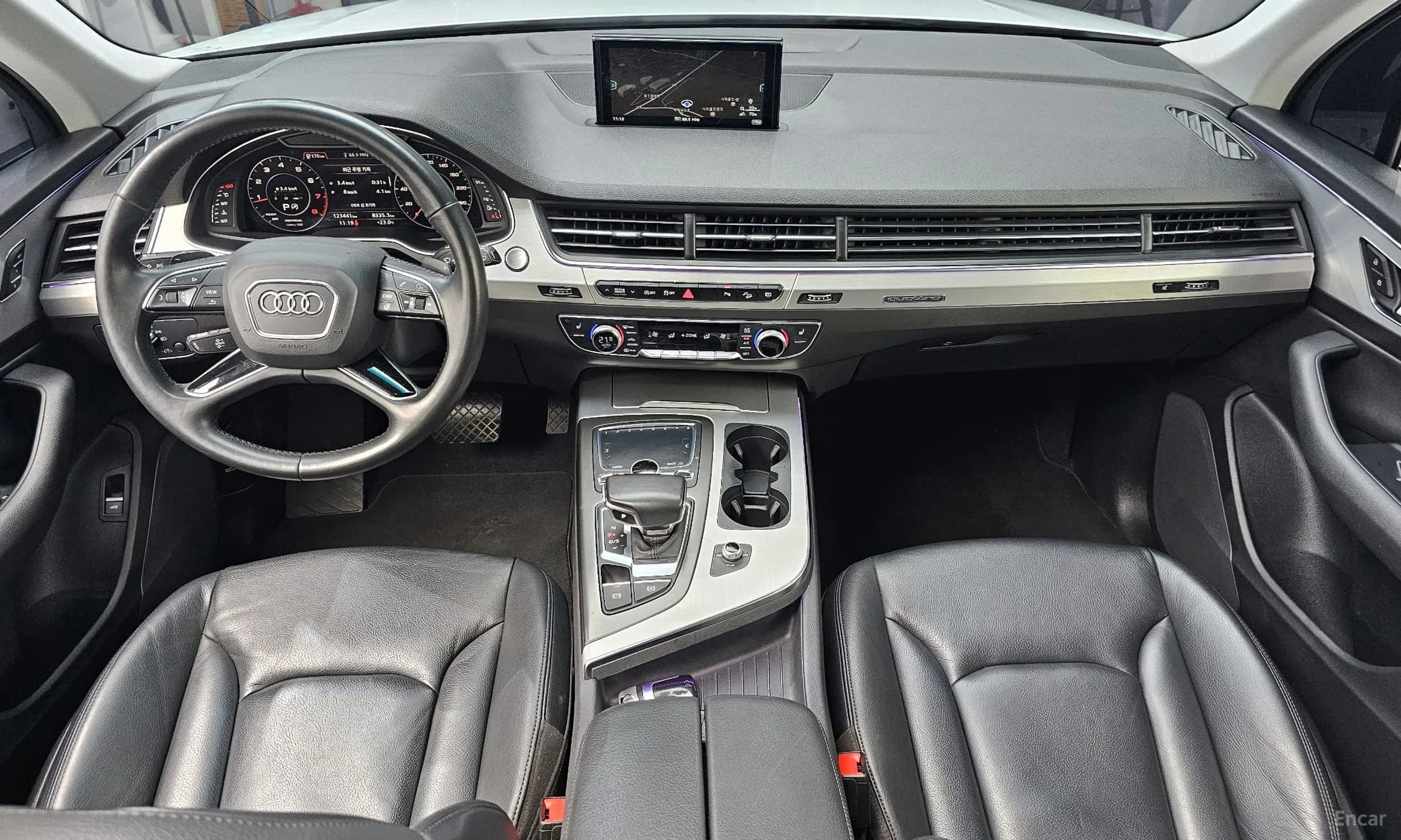 Q7 (4M)