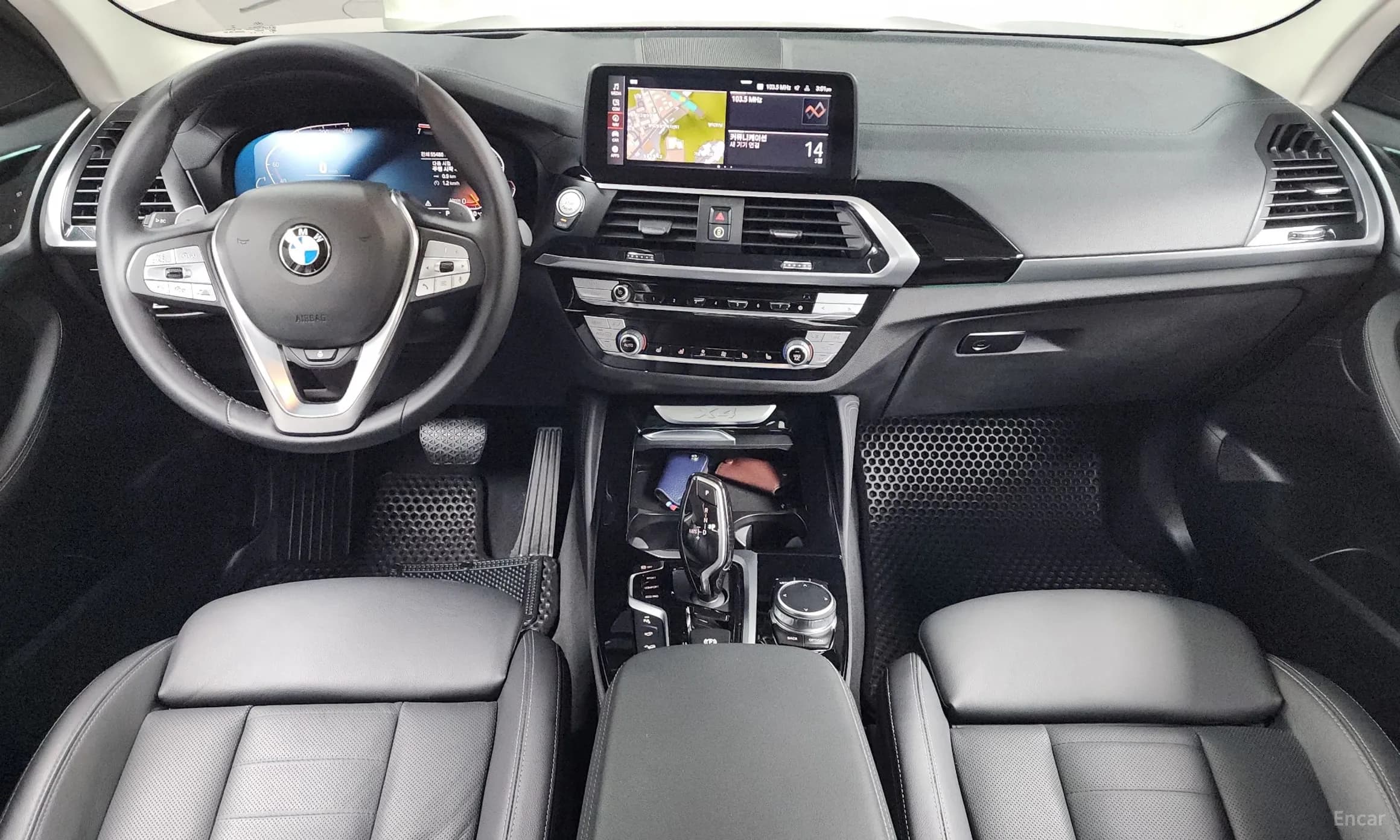 X4 (G02)