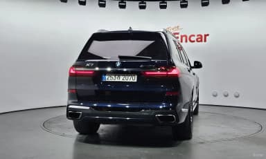 X7 (G07)