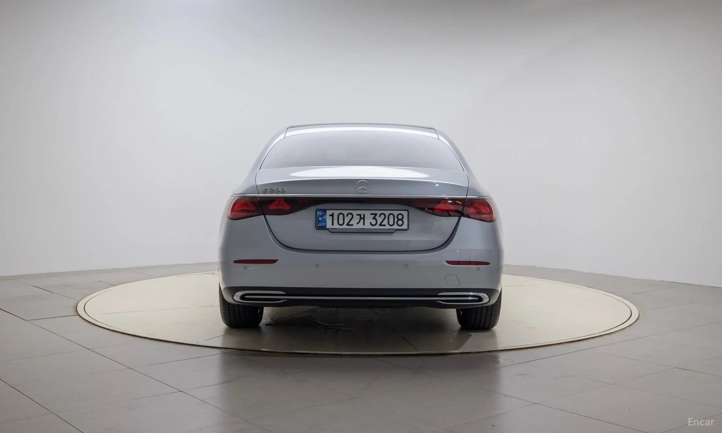 E-Class W214