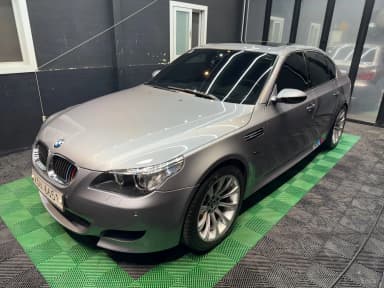 M5 (E60)