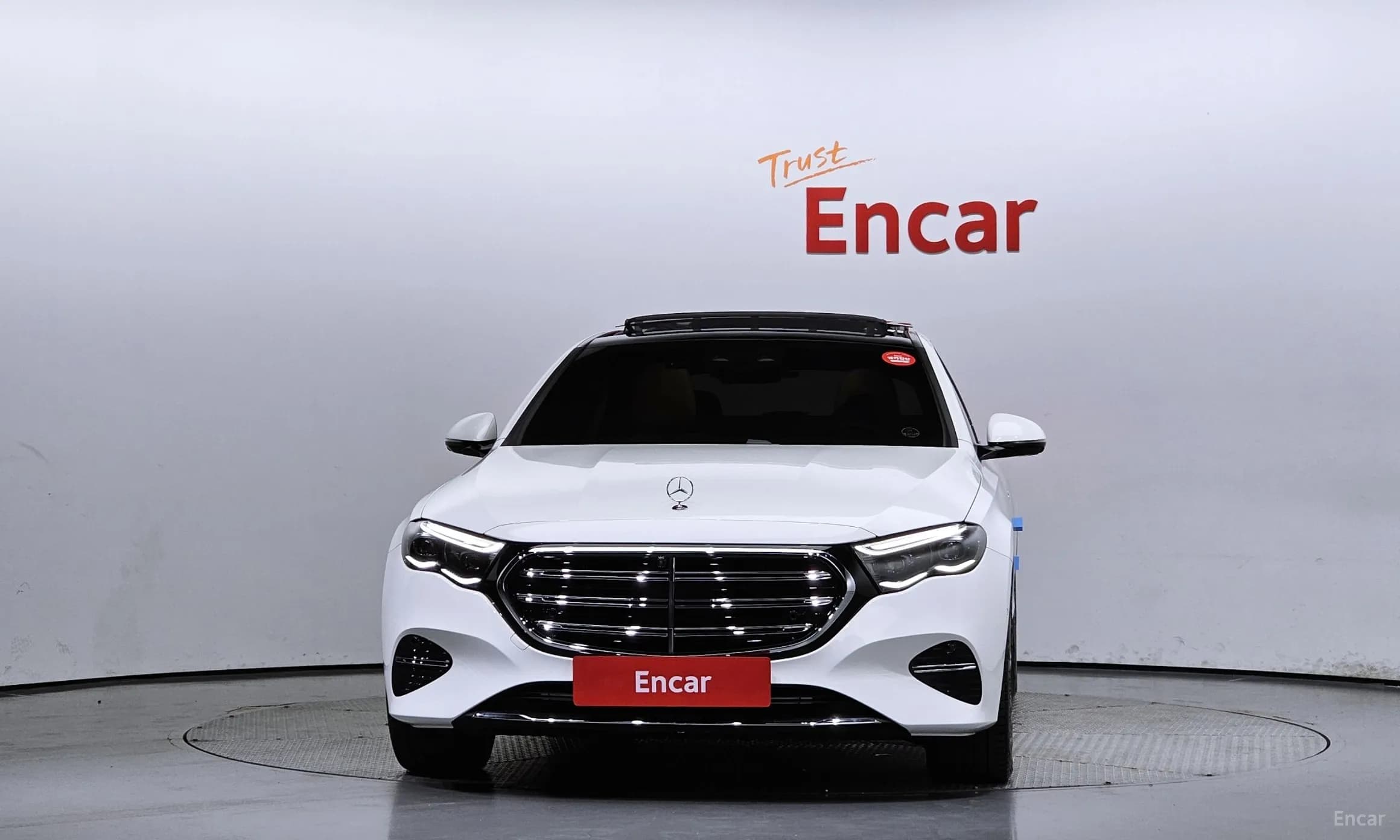 E-Class W214