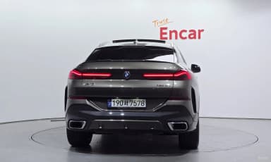 X6 (G06)